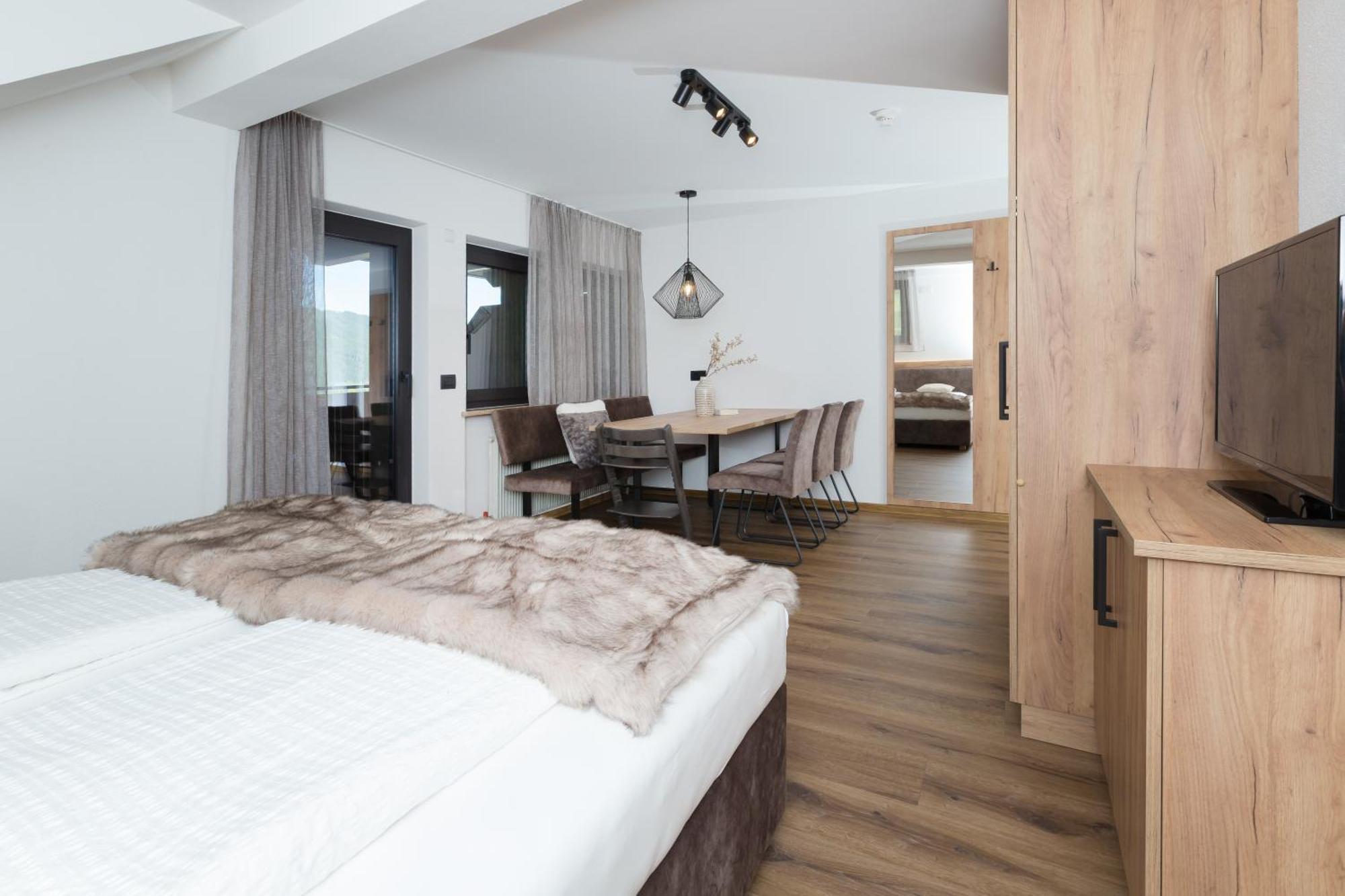 Family Aparthotel Winklwiese Olang Экстерьер фото